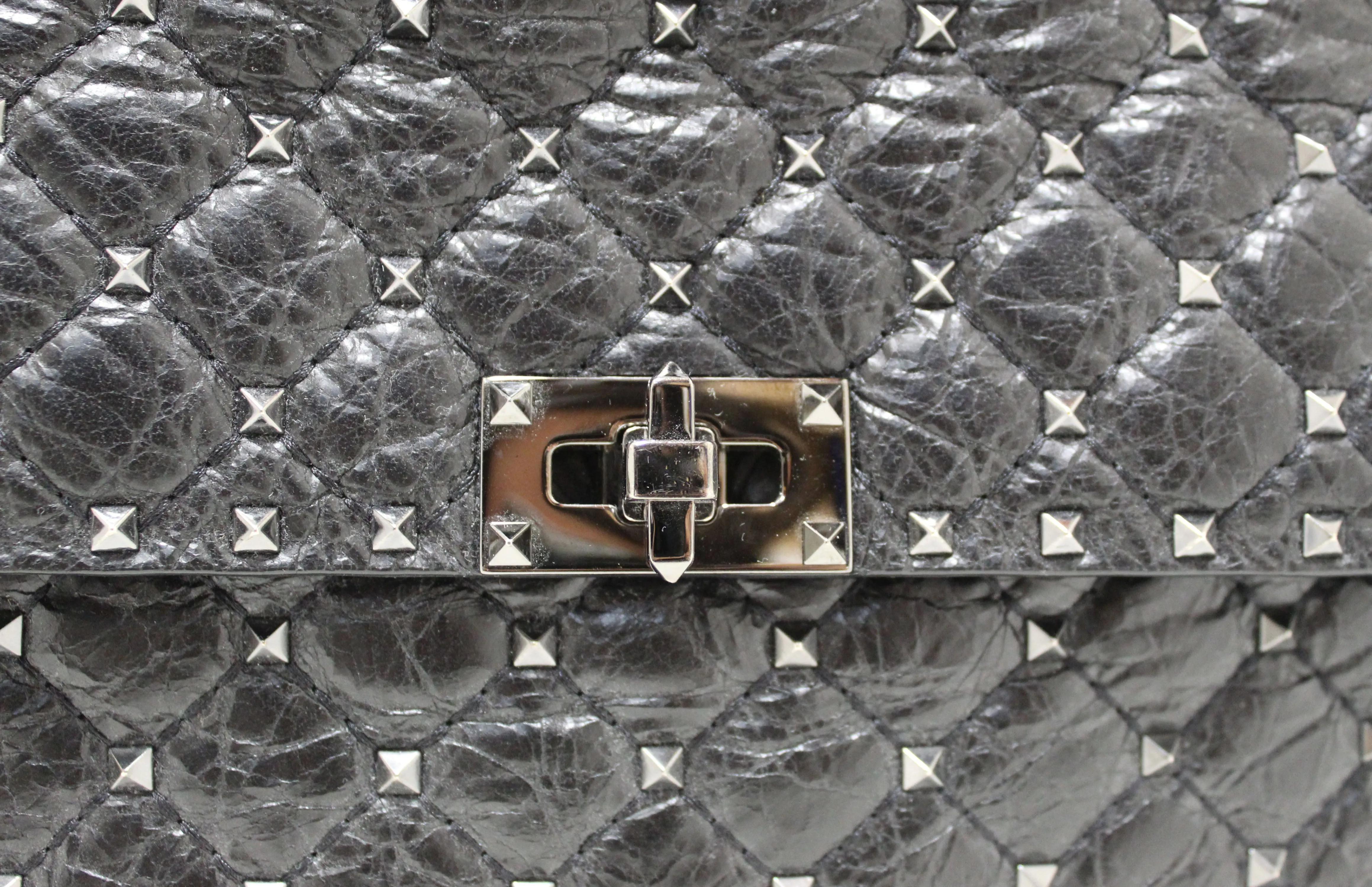 Authentic Valentino Garavani Black Quilted Nappa Leather Rockstud Spike Large Shoulder Bag