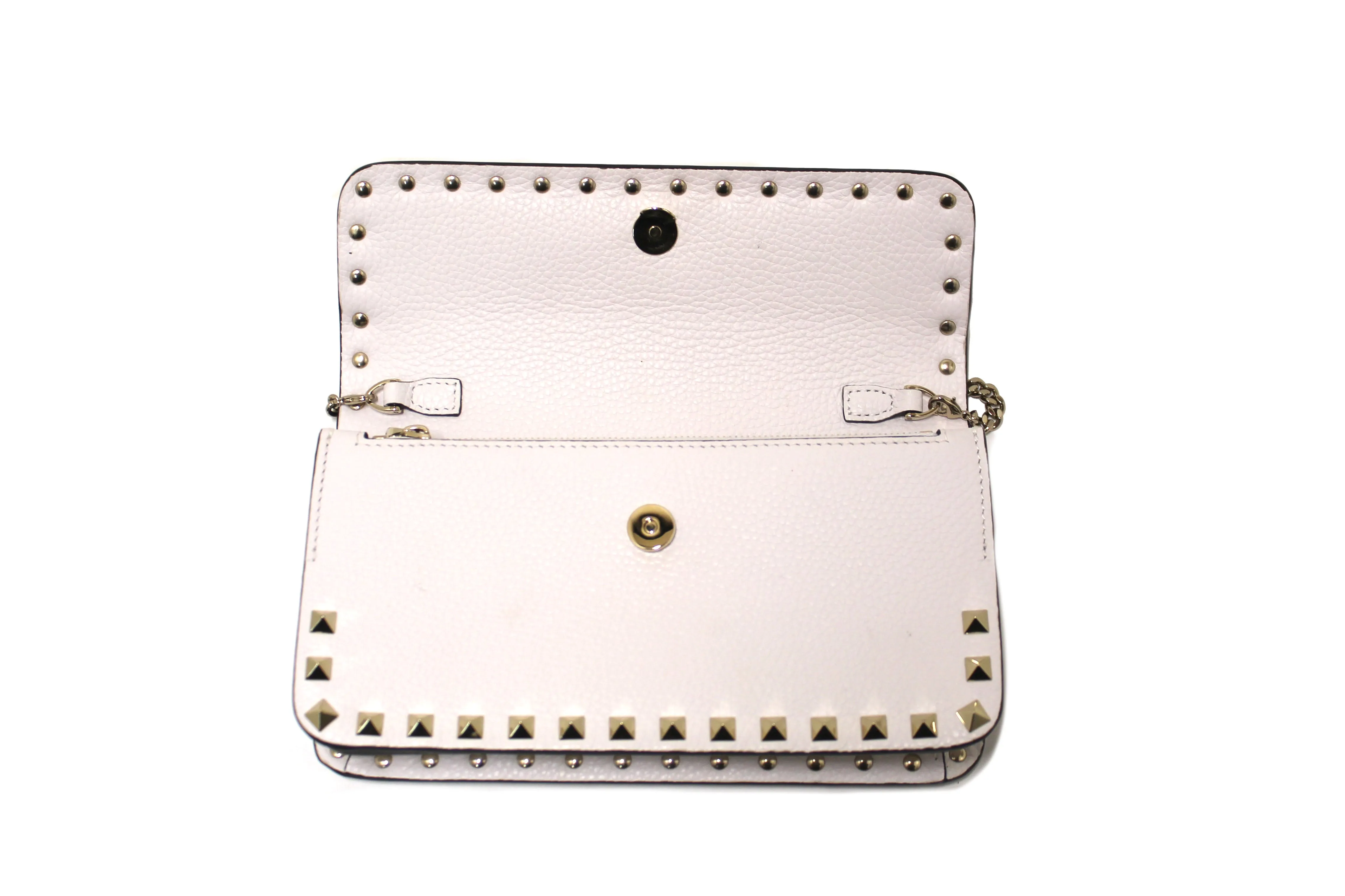 Authentic Valentino Garavani Rockstud White Grainy Calfskin Leather Wallet with Chain