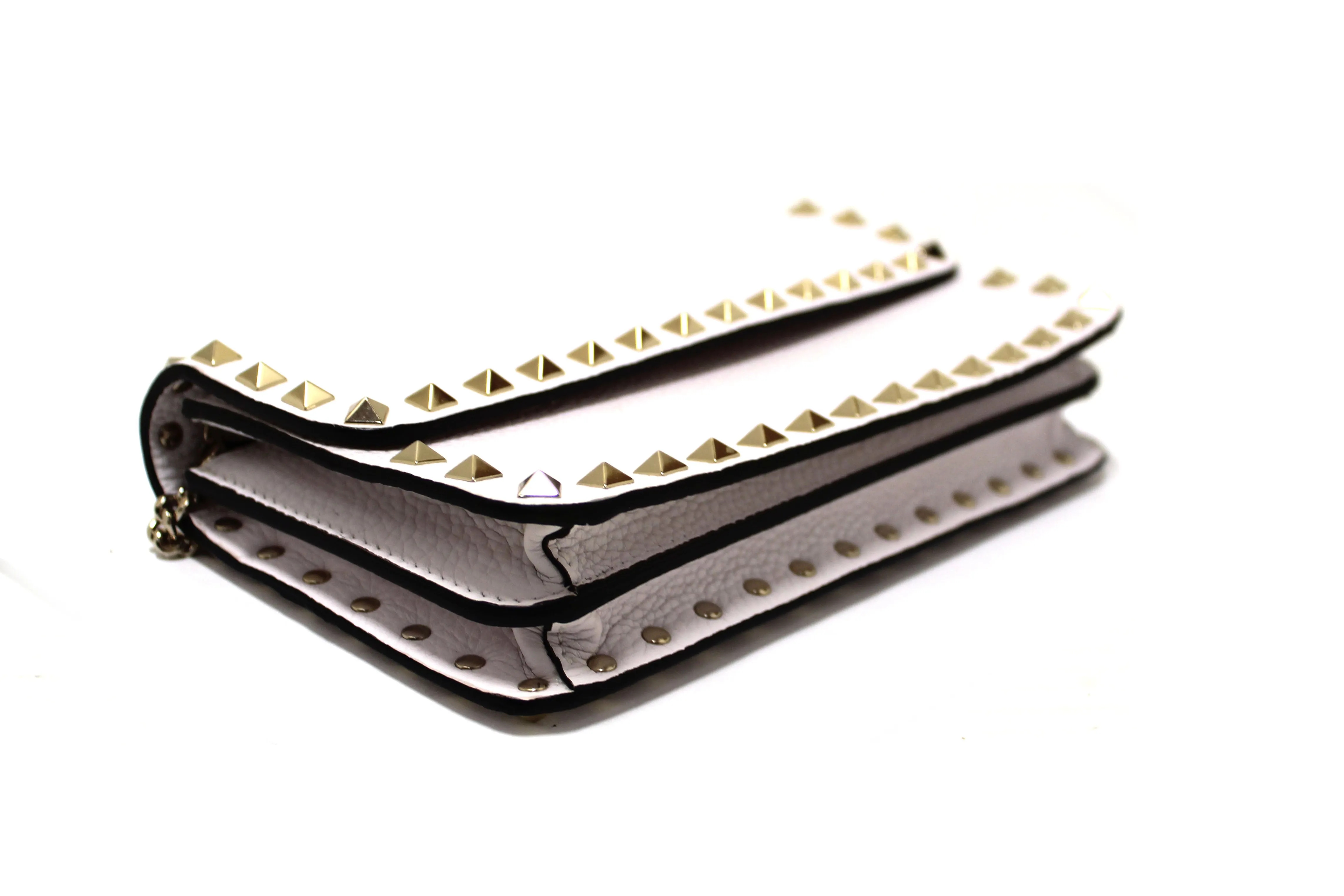 Authentic Valentino Garavani Rockstud White Grainy Calfskin Leather Wallet with Chain