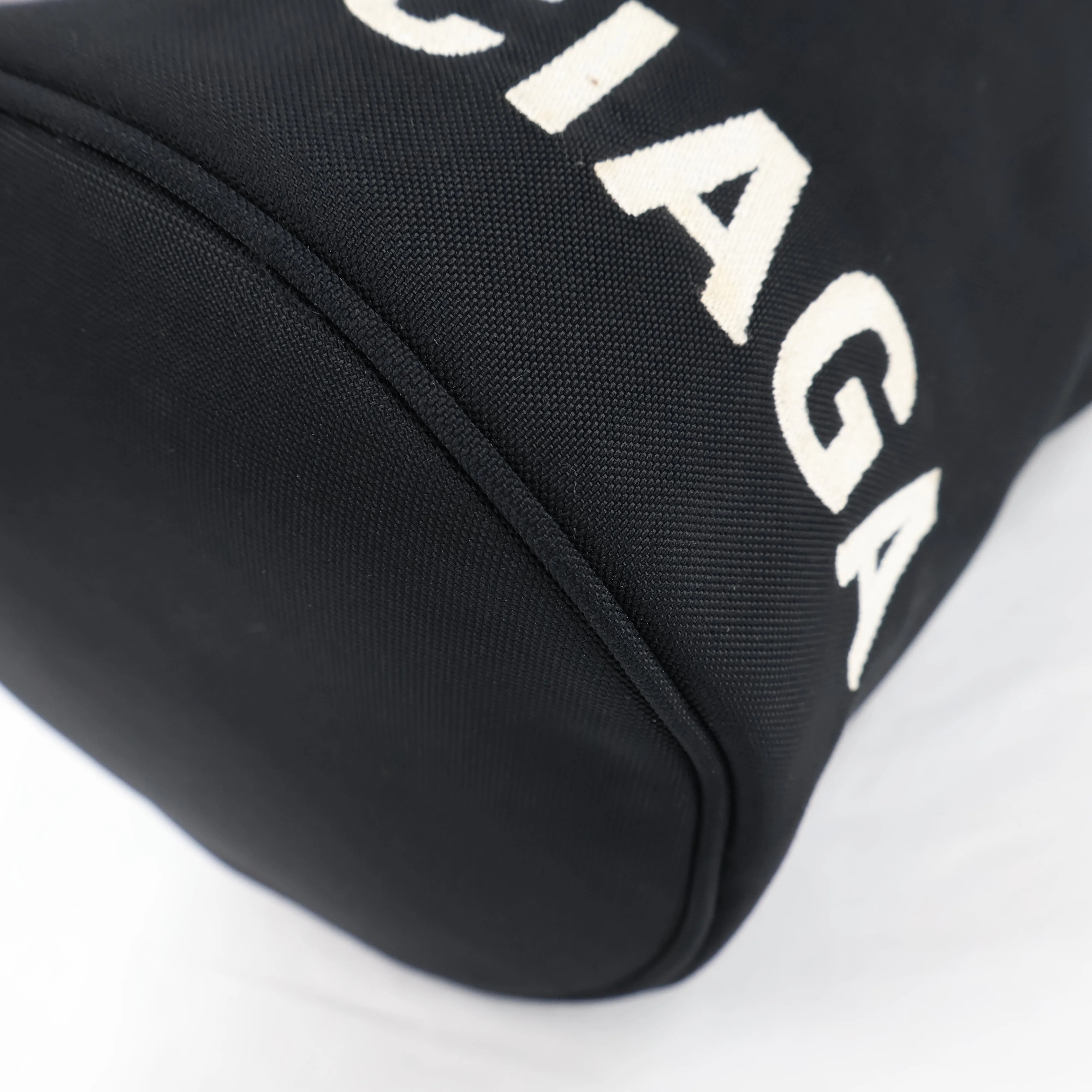 Balenciaga Bucket Bag Canvas Black