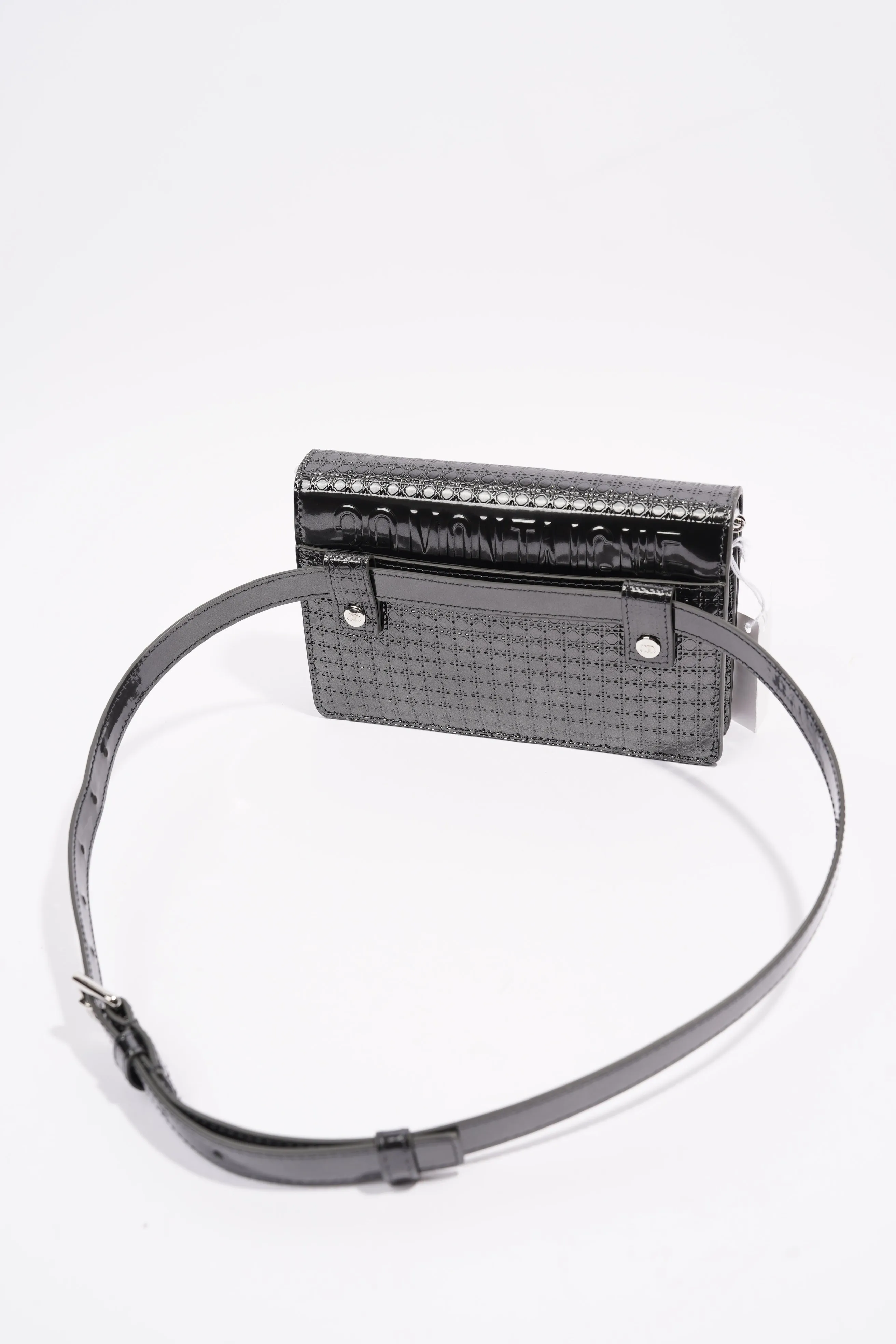 Christian Dior 30 Montaigne 2-in-1 Pouch Grey Patent Leather