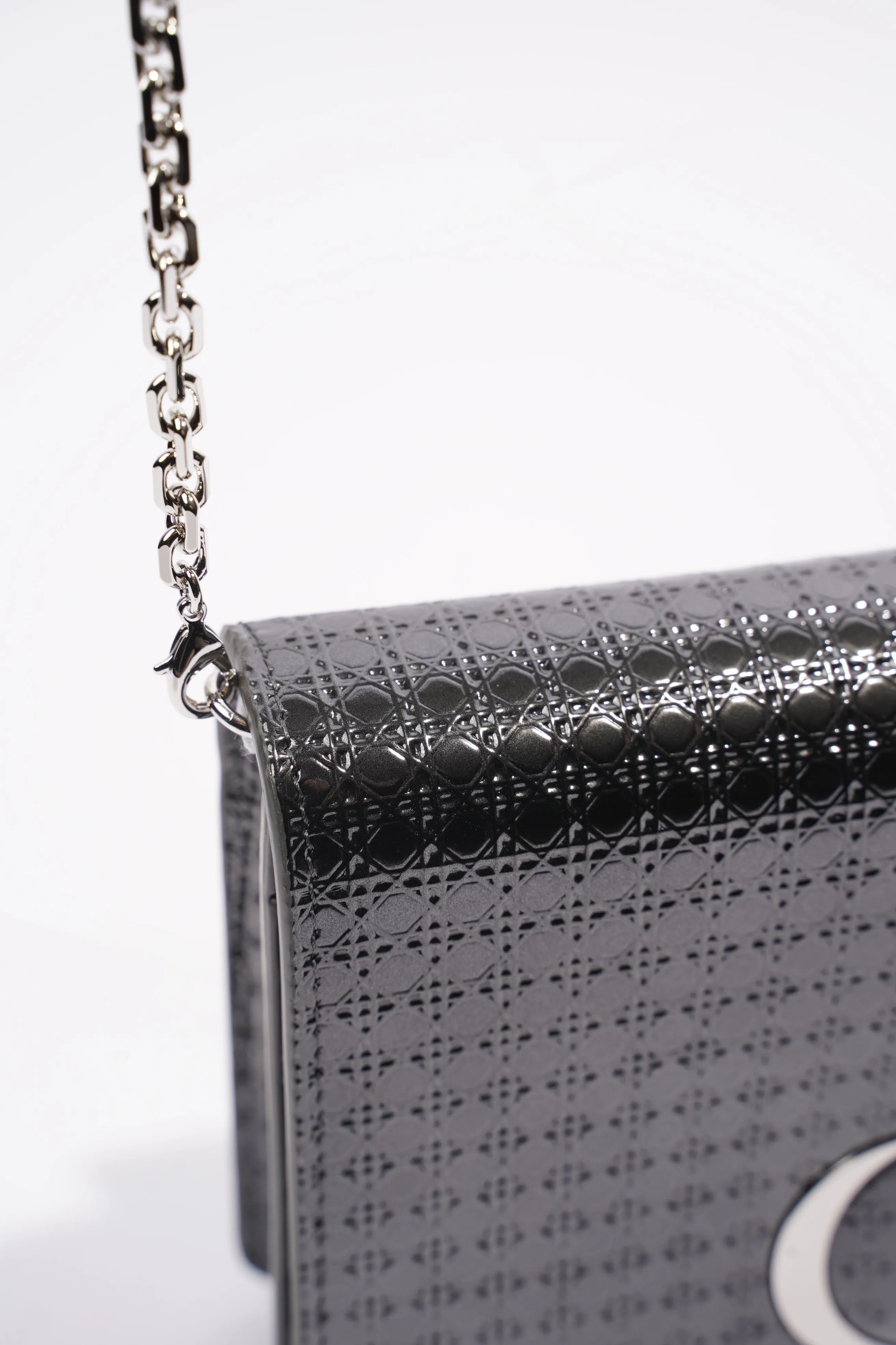 Christian Dior 30 Montaigne 2-in-1 Pouch Grey Patent Leather