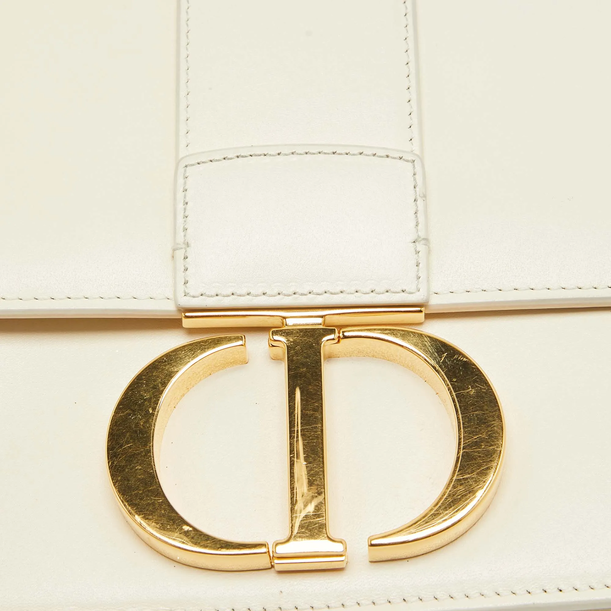 DIOR Off -White Leather 30 Montaigne Shoulder Bag