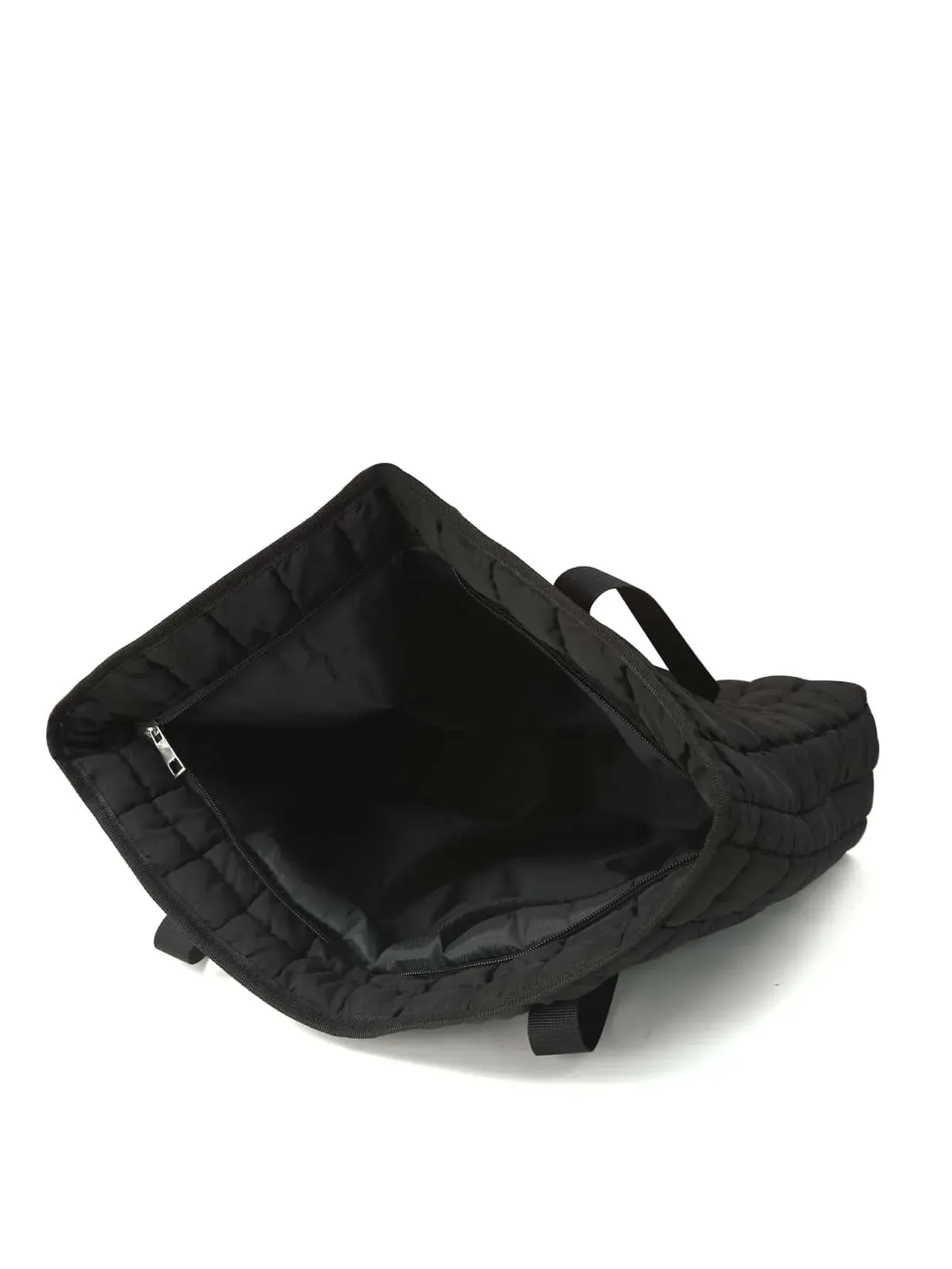 Quilted Charm Carryall Shoulder Bag for Any Occasion
