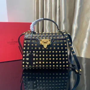VLTN067 Garavani Rockstud Alcove / HIGHEST QUALITY VERSION / 8.7x6.7x3.5inch